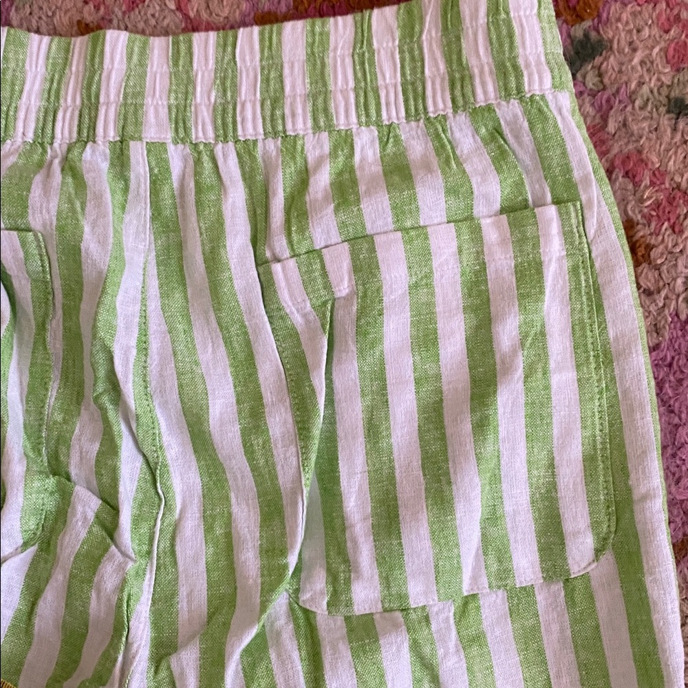 NWT OLD NAVY SHORTS - Picture 3 of 6